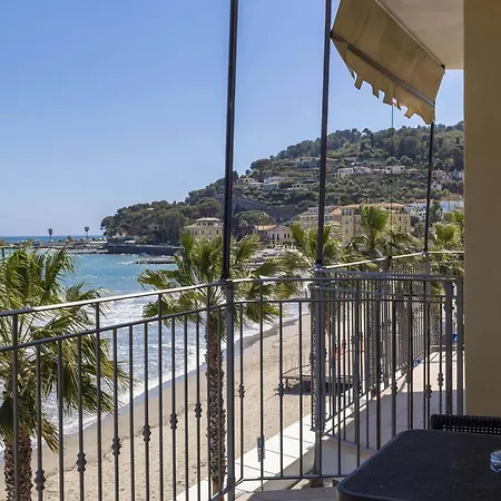 B&B HOTEL Diano Marina Palace-3